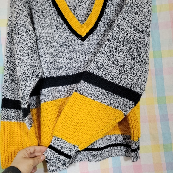 Vintage chunky knit Boston Bruins style deep v neck grandpa sweater jumper - Picture 3 of 8